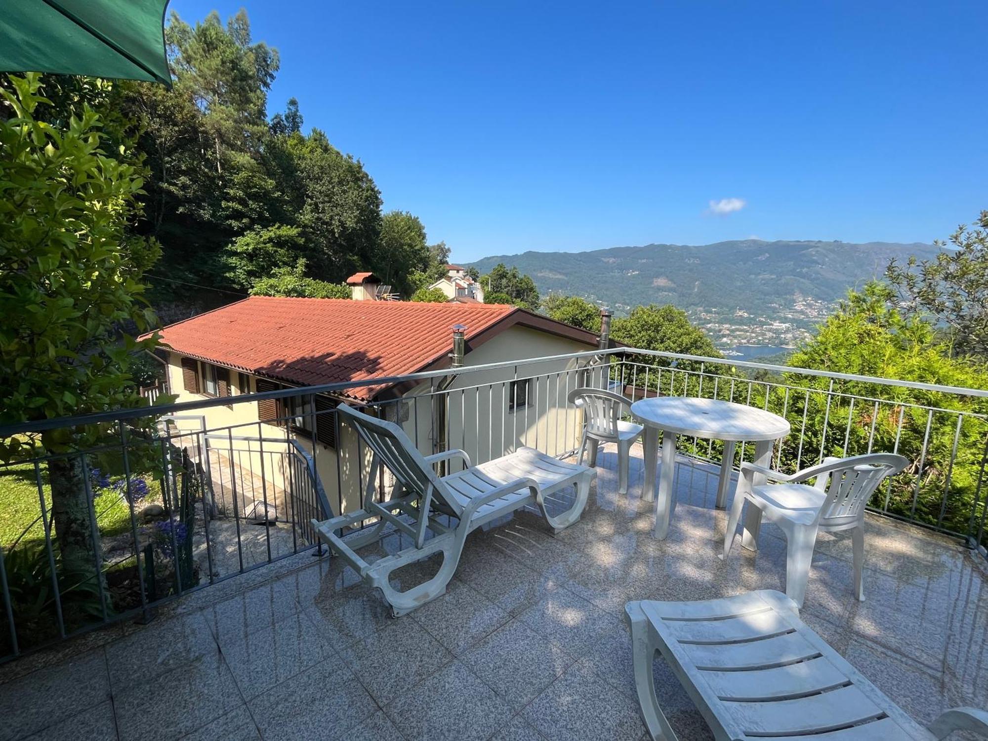 Casa De Casarelhos - Vistas Rio, Campo E Montanha - Lareira Apartment Geres Bagian luar foto