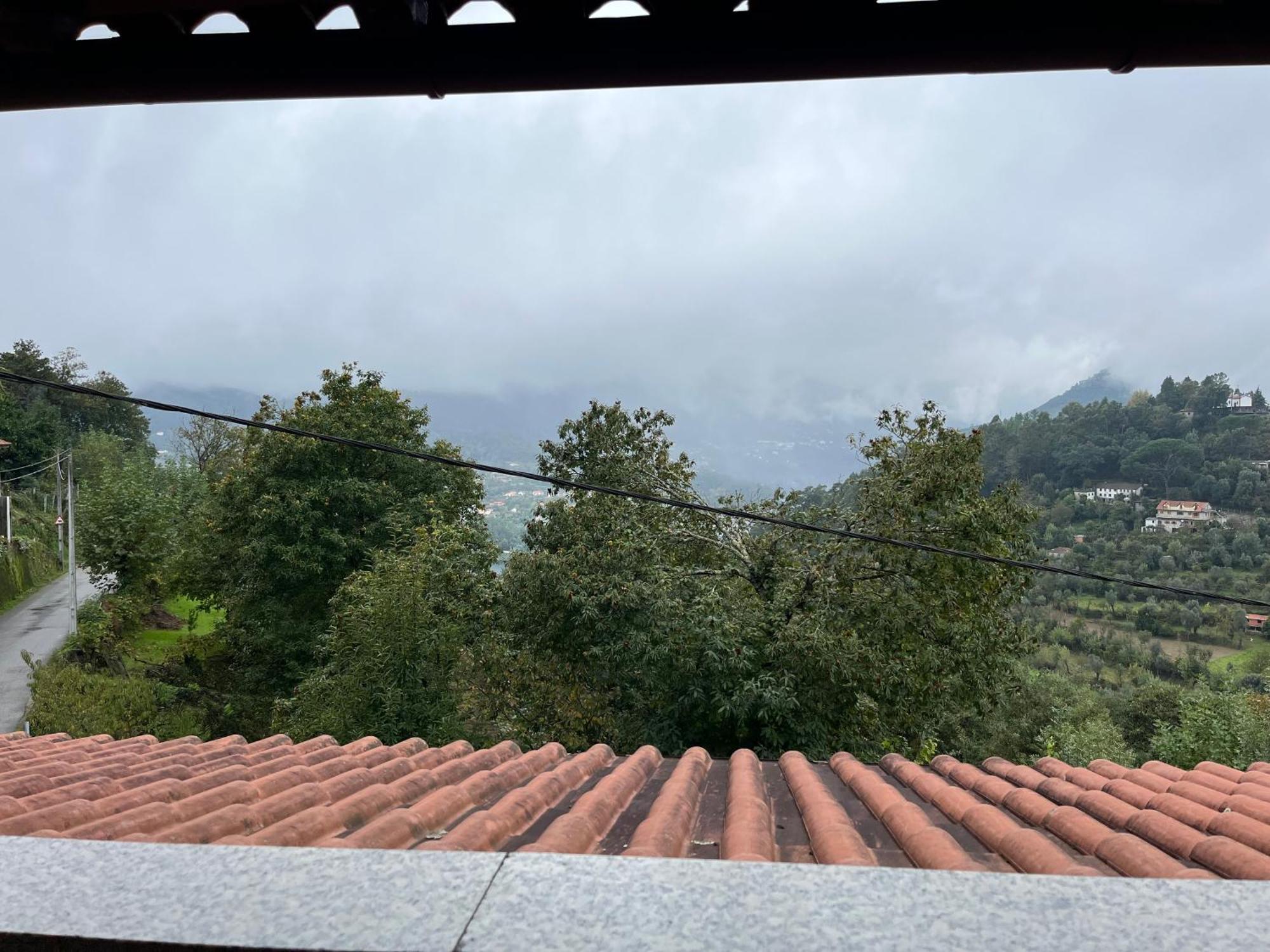 Casa De Casarelhos - Vistas Rio, Campo E Montanha - Lareira Apartment Geres Bagian luar foto