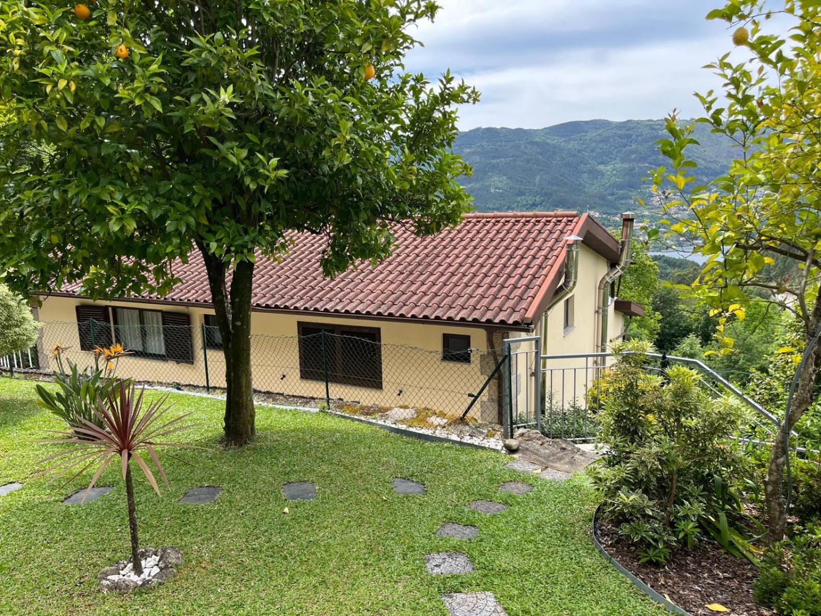 Casa De Casarelhos - Vistas Rio, Campo E Montanha - Lareira Apartment Geres Bagian luar foto