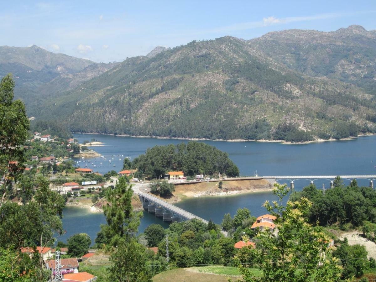 Casa De Casarelhos - Vistas Rio, Campo E Montanha - Lareira Apartment Geres Bagian luar foto