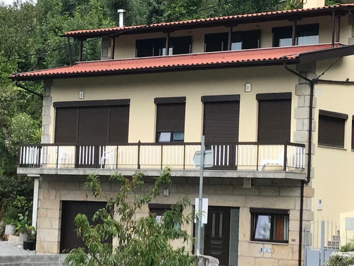 Casa De Casarelhos - Vistas Rio, Campo E Montanha - Lareira Apartment Geres Bagian luar foto